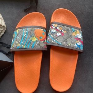 Gucci x Disney slides